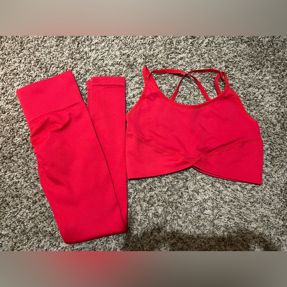 NWOT. Cross cross ribbed booty scrunch workout